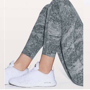 RARE LULULEMON FAST AND FREE 7/8 LEGGING